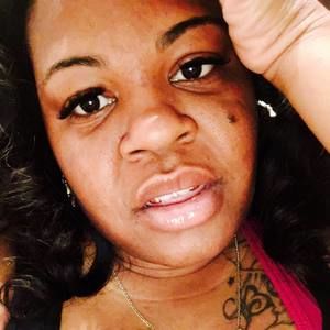 Meet your Posher, Deanna